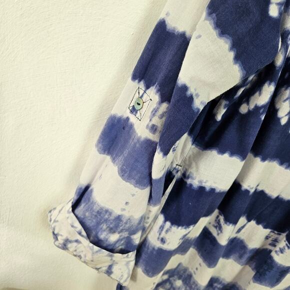 Beaches & Boho Seas the Dream Tie Dye Tunic Top Blouse XL Blue Roll Tab Sleeve - Picture 7 of 10